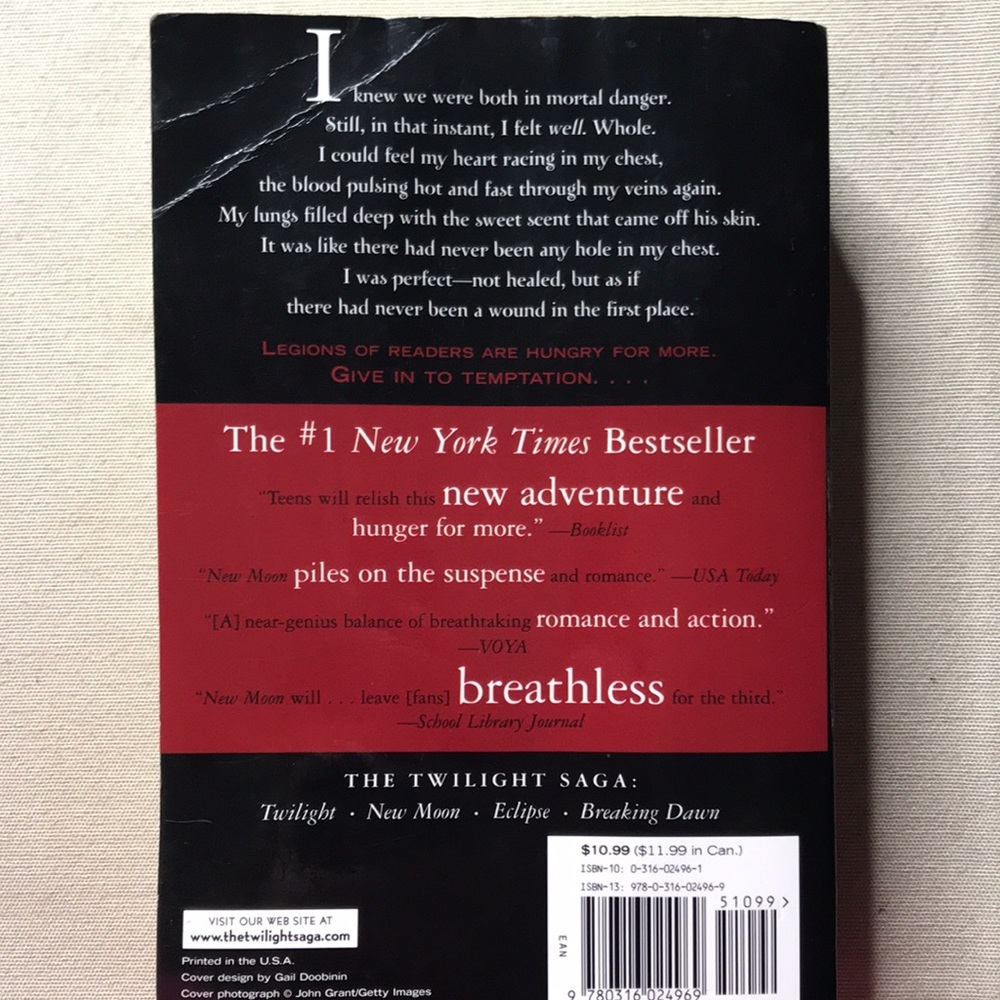 📚2/$6  New Moon #2 Twilight Series - Picture 2 of 11